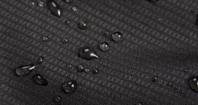 PTFE waterproof and temperature permeable laminated fabric